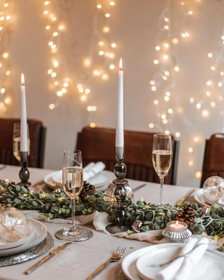 How to Set a Christmas Dinner Table