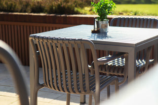 California Outdoor Garden Table