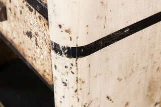 metal-corner-close-up