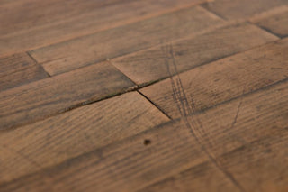 close-up-of-wooden-top