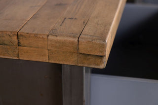 close-up-of-wooden-top