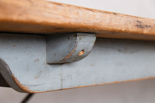 close-up-of-side-of-table