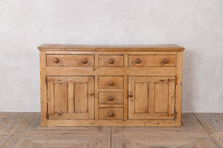 farmhouse-style-cupboard