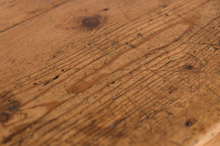 close-up-of-pine-top