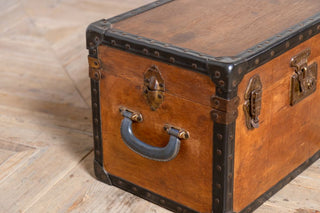 vintage-wooden-storage-trunk