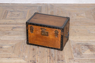 vintage-wooden-storage-trunk