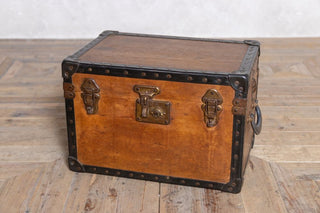 vintage-wooden-storage-trunk