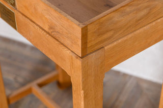 collectors-display-cabinet-corner