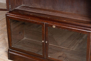 compartment close up