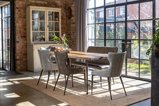 admiral-chairs-around-table