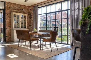 dining-bench-in-home