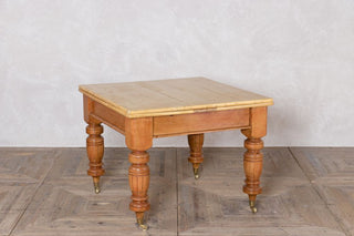 extending pine dining table