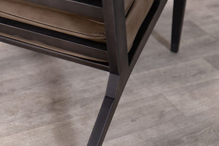 lampre-matt-leg-back