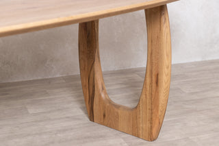 Luna Dining Table