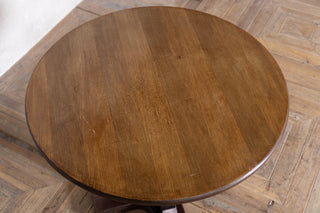 Wooden Bar and Pub Tables with Classic Designs