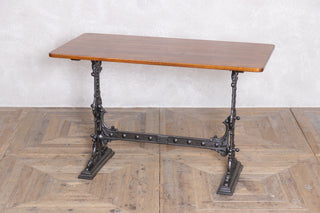 Wooden Bar and Pub Tables with Classic Designs