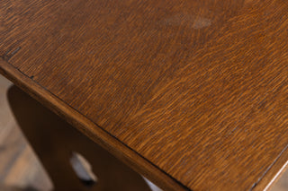 Wooden Bar and Pub Tables with Classic Designs