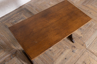 Wooden Bar and Pub Tables with Classic Designs