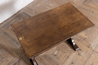 Wooden Bar and Pub Tables with Classic Designs