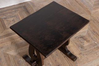 Wooden Bar and Pub Tables with Classic Designs