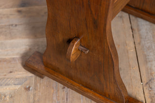 Wooden Bar and Pub Tables with Classic Designs