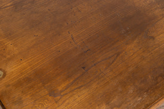 Wooden Bar and Pub Tables with Classic Designs