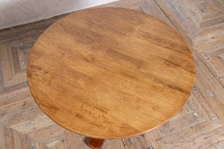 Wooden Bar and Pub Tables with Classic Designs