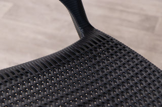 madrid-outdoor-dining-carver-chair-close-up