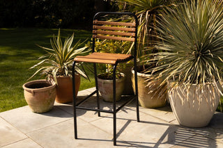 black-stool-lifestyle