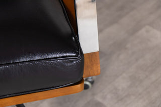 jackson-chair-seat-corner-and-frame