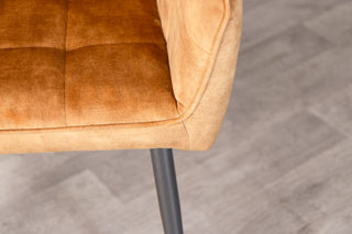 honey-chair-seat-and-leg