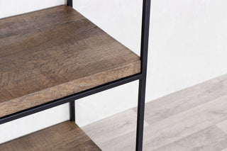 shelf-corner-close-up