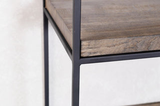 wooden-shelf-corner-close-up