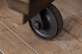 Small Wheel Close Up