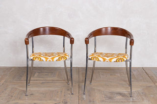 pair of chairs