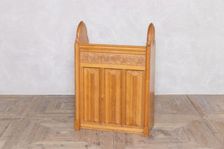 vintage-solid-oak-front-of-house-lectern