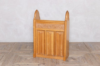 vintage-solid-oak-front-of-house-lectern