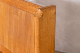 solid-english-oak-church-pew-close-up