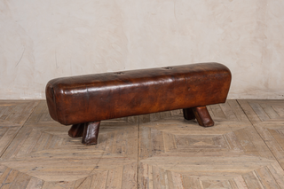vintage-pommel-horse