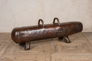 vintage-pommel-horse-with-handles