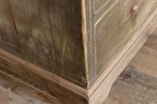corner-of-sideboard-close-up