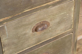 drawer-handle-close-up