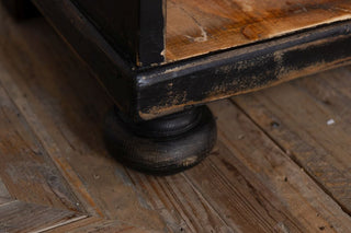 close-up-of-bottom-foot