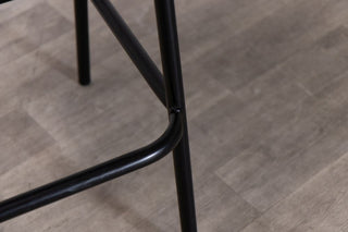 black-bar-stool-leg