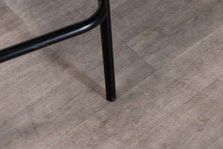 black-bar-stool-leg