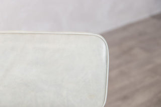 shoreditch-chair-concrete-backrest