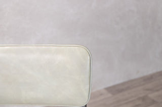 shoreditch-restaurant-cafe-chairs-white-backrest