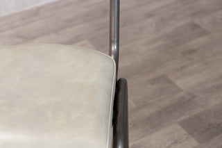 shoreditch-restaurant-cafe-chairs-white-seat-cushion