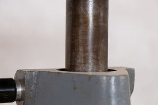 close-up-of-adjustable-height-mechanism