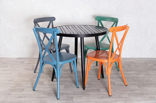 vienna-chairs-with-round-table